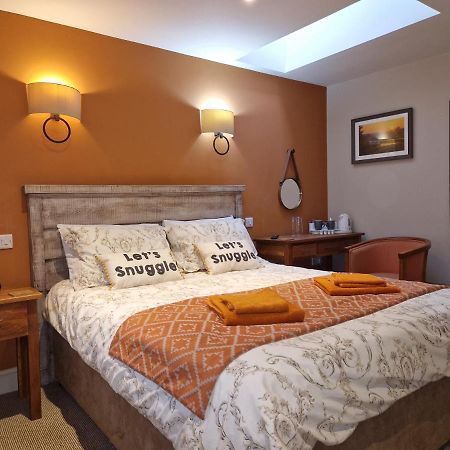 The Pelican Inn Devizes Zewnętrze zdjęcie