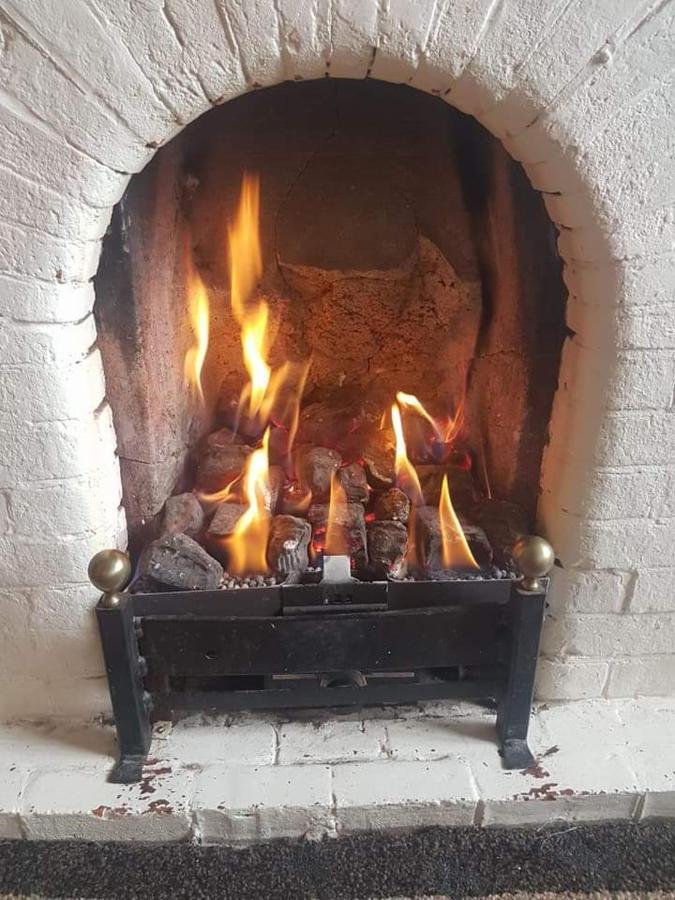 The Pelican Inn Devizes Zewnętrze zdjęcie